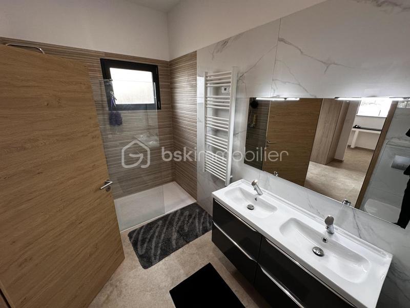 Villa - 228 m² - 4 pièces