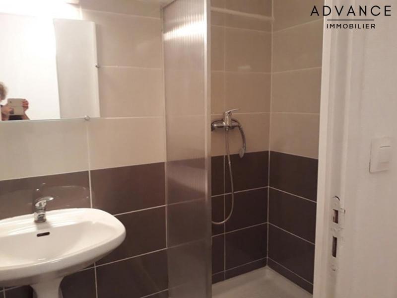 Immeuble - 220 m² - 10 pièces