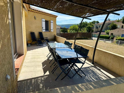 Villa - 100 m² - 5 pièces