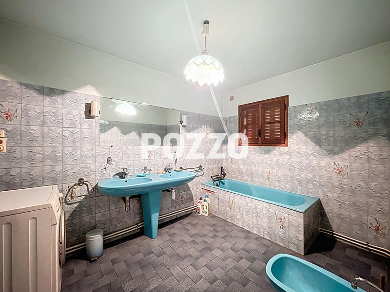 Maison - 104 m² - 4 pièces