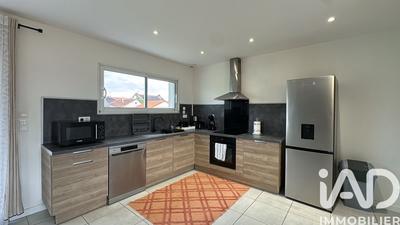 Maison - 105 m² - 5 pièces