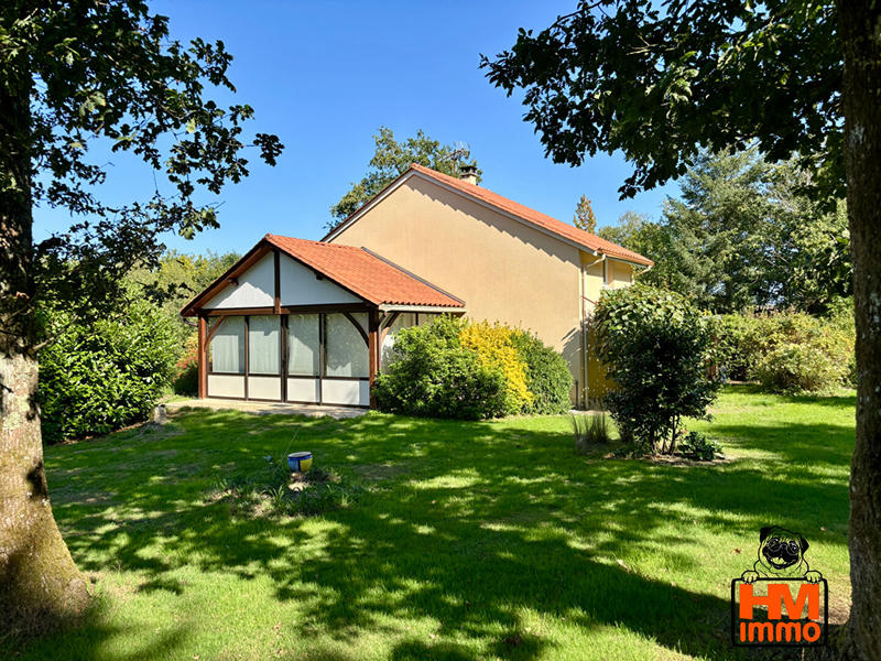 Maison - 147 m² - 6 pièces