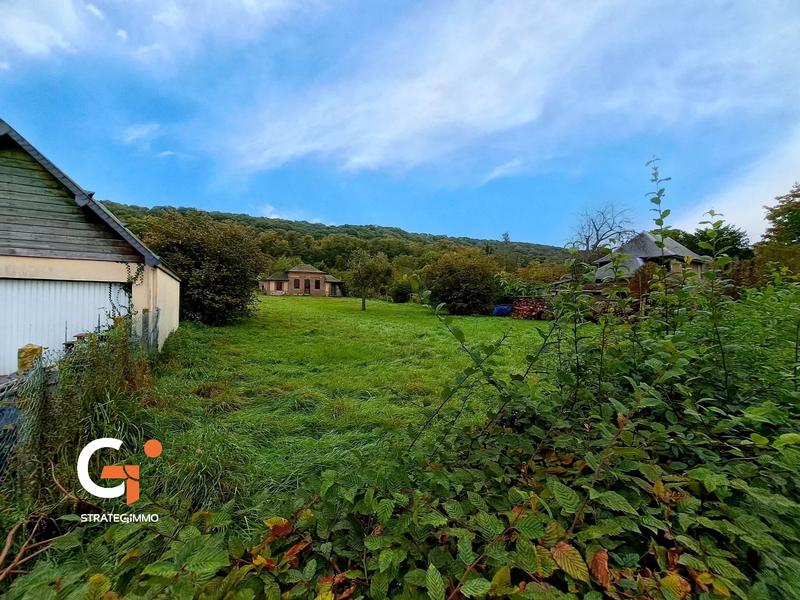 Terrain constructible - 844 m²