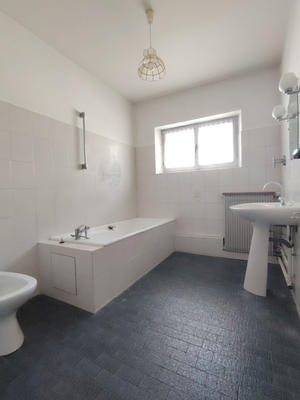 Maison - 177 m² - 6 pièces