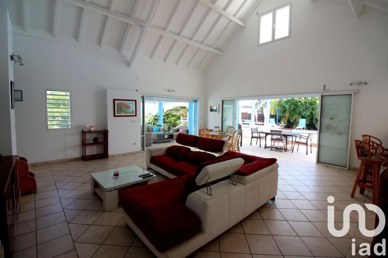 Maison - 178 m² - 8 pièces