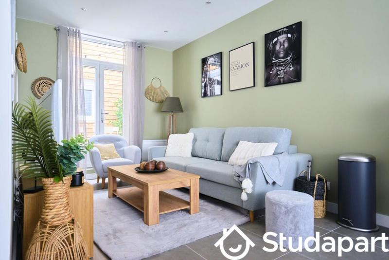 Chambre - 13 m² - 1 pièce