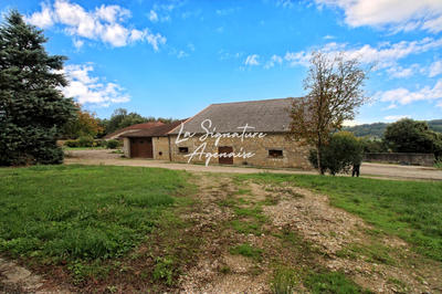 Maison - 207 m² - 6 pièces