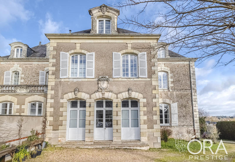 Maison ancienne - 303 m² - 10 pièces