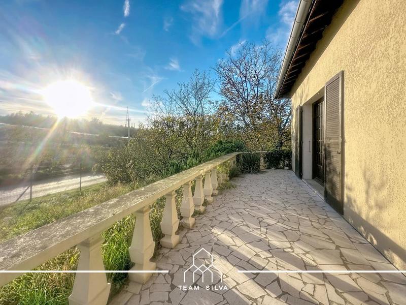 Maison - 140 m² - 5 pièces