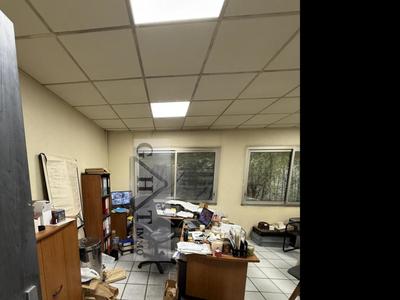 Entrepôt - 1 130 m²