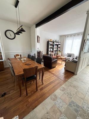 Maison - 96 m² - 5 pièces