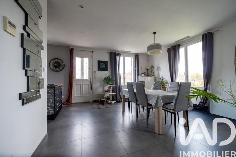 Maison - 159 m² - 8 pièces
