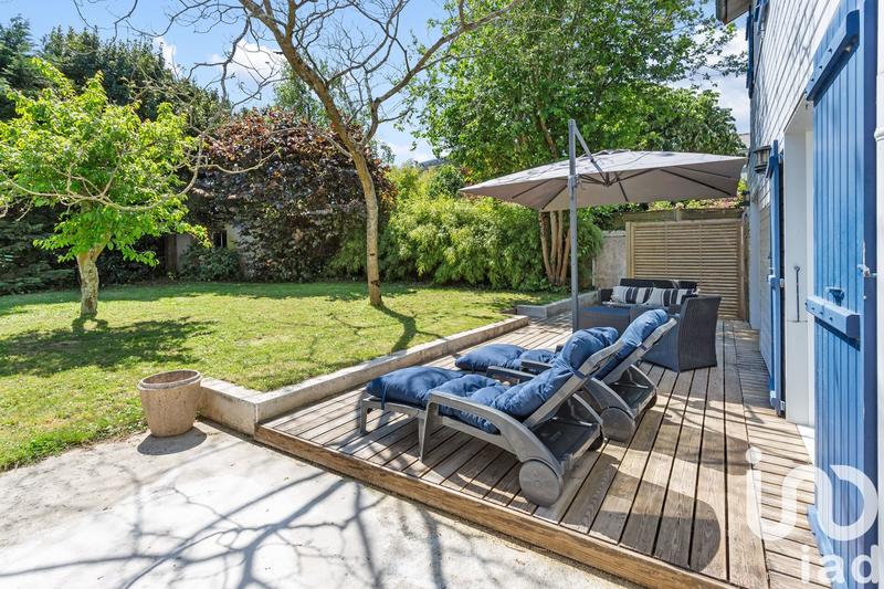 Maison - 168 m² - 8 pièces