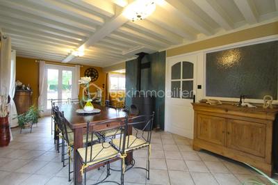 Propriété - 200 m² - 8 pièces