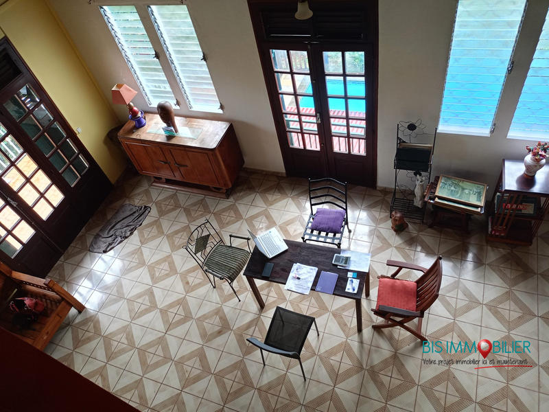 Maison - 184 m² - 5 pièces