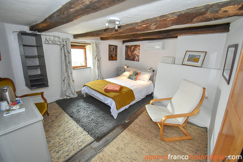 Maison en pierre - 159 m² - 5 pièces