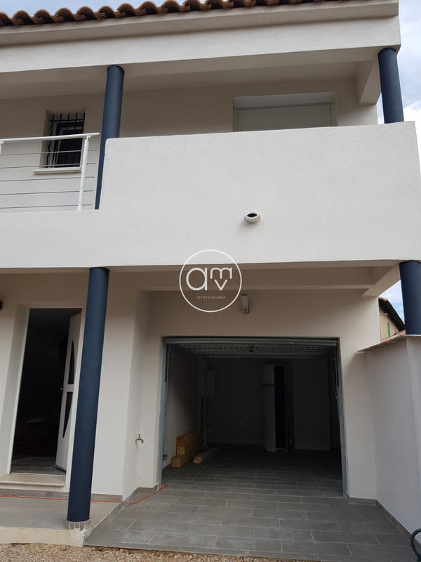 Maison - 93 m² - 4 pièces