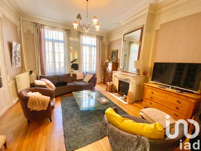 Maison de ville - 265 m² - 8 pièces