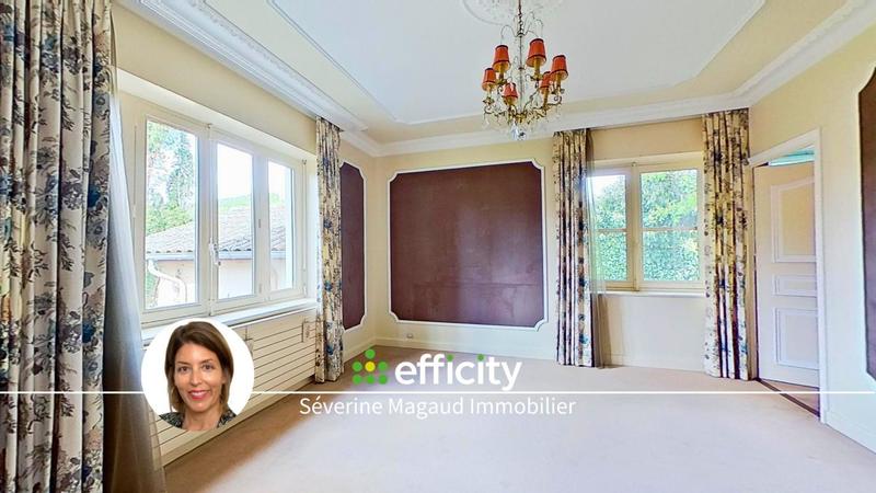 Maison - 232 m² - 6 pièces