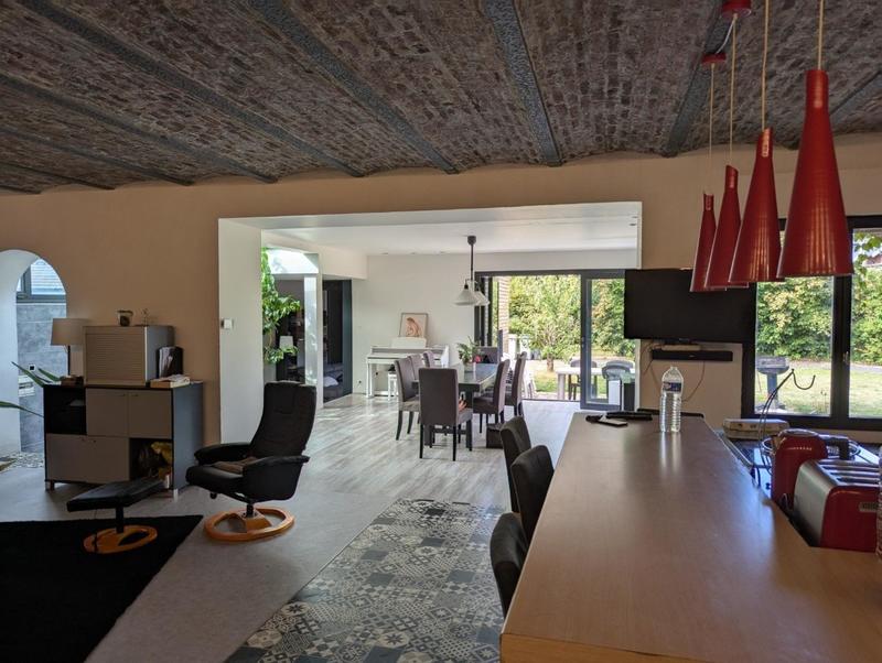 Maison - 260 m² - 10 pièces