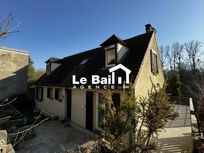 Maison - 160 m² - 8 pièces