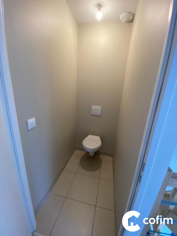 Maison - 99 m² - 5 pièces