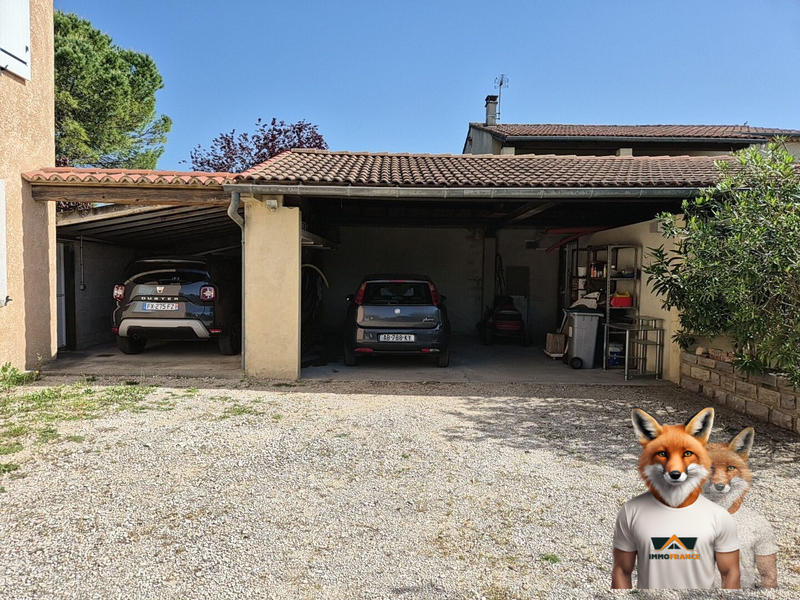 Maison traditionnelle - 186 m² - 8 pièces