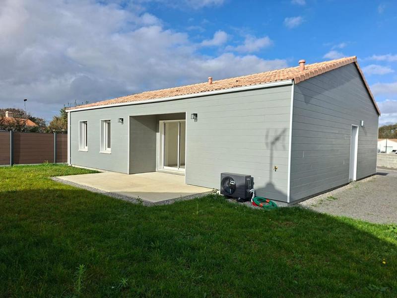 Maison - 94 m² - 4 pièces