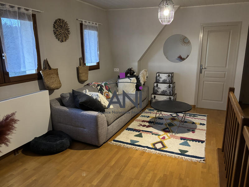 Maison - 204 m² - 7 pièces