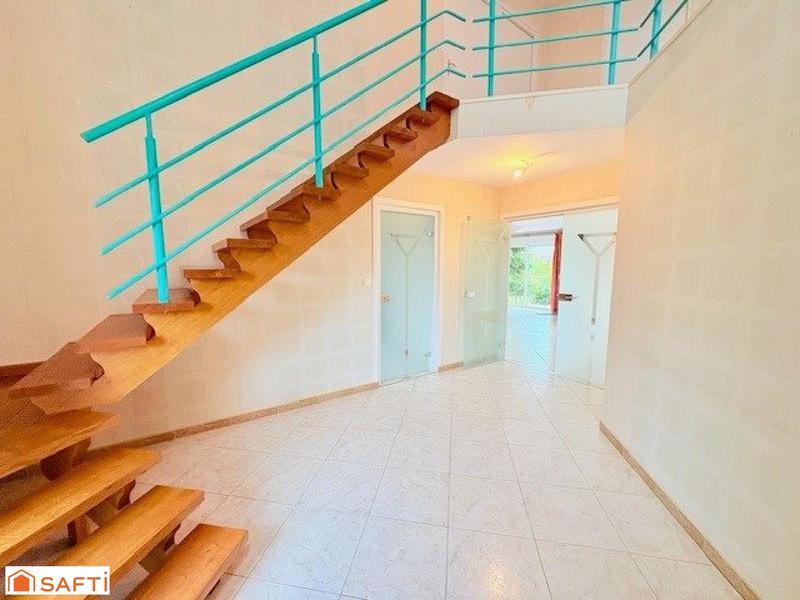 Maison - 201 m² - 9 pièces