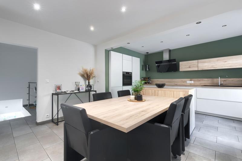 Maison - 150 m² - 5 pièces