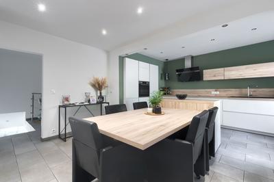 Maison - 150 m² - 5 pièces