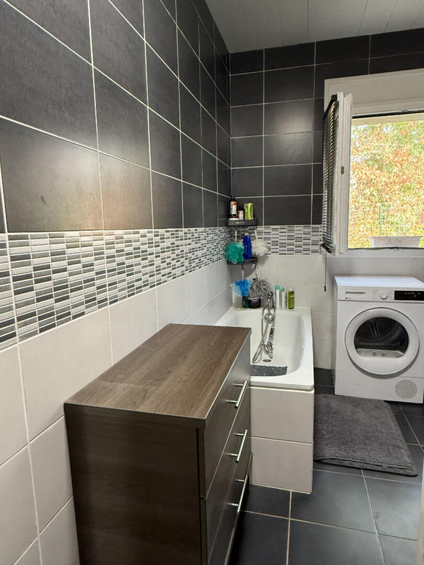 Maison - 94 m² - 5 pièces