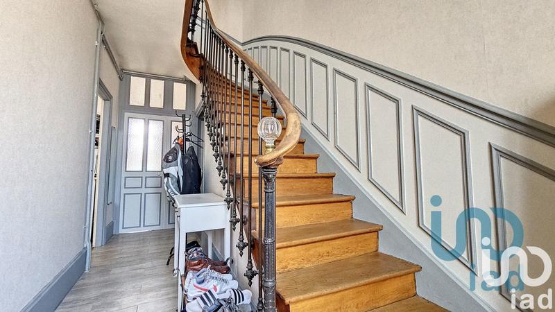 Maison de ville - 200 m² - 9 pièces