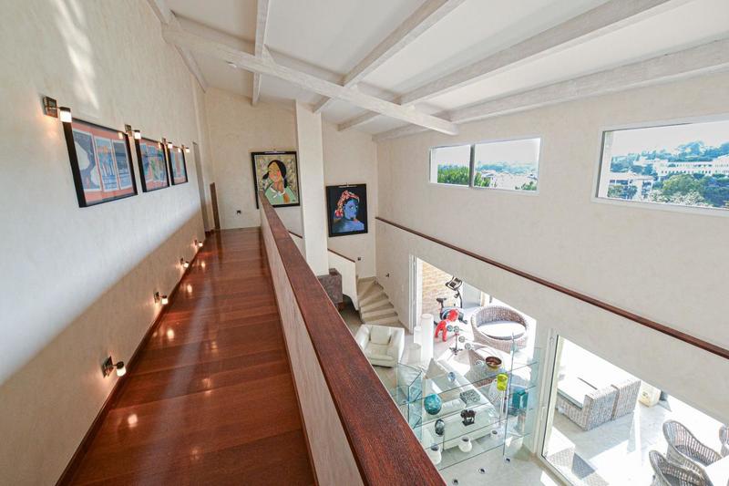 Villa - 207 m² - 5 pièces