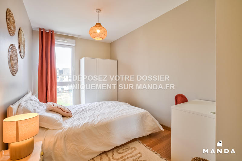 Chambre - 10 m² - 5 pièces
