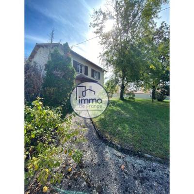 Maison - 147 m² - 6 pièces