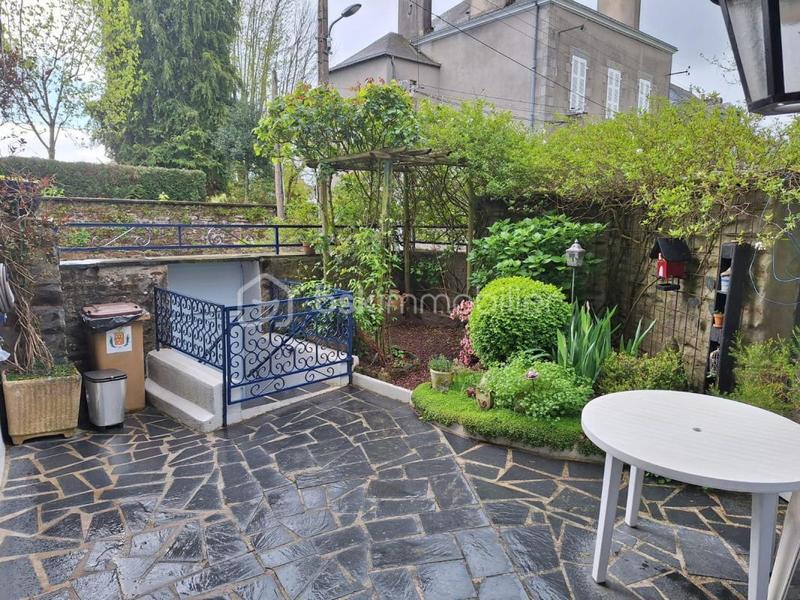 Maison de ville - 105 m² - 6 pièces