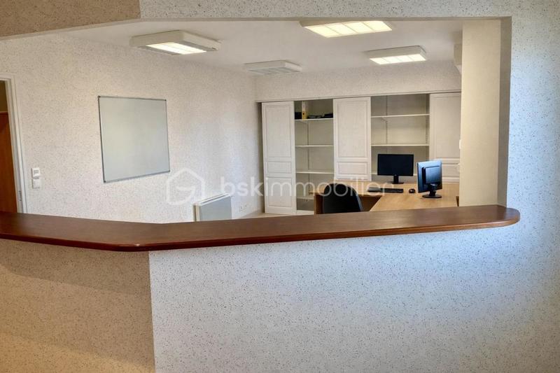 Bureau - 30 m² - 2 pièces