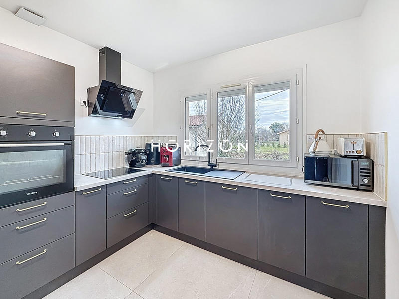 Maison traditionnelle - 82 m² - 4 pièces