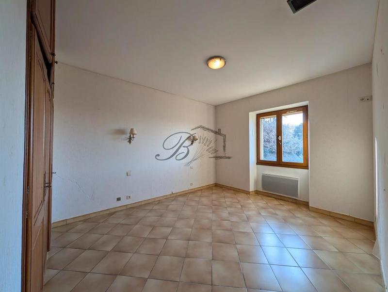 Maison - 106 m² - 4 pièces
