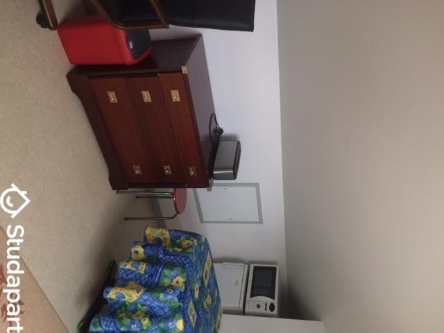 Chambre - 15 m² - 1 pièce