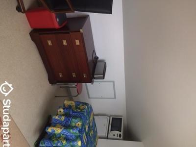 Chambre - 15 m² - 1 pièce