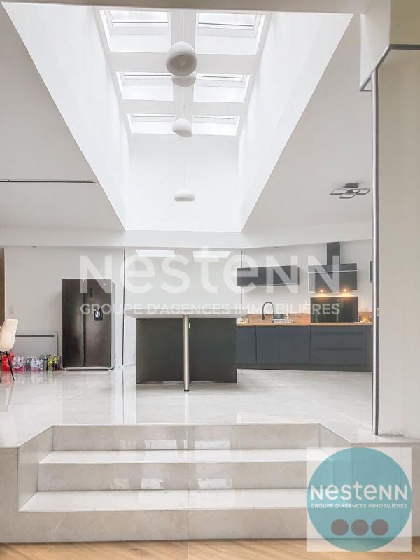 Loft - 366 m² - 6 pièces