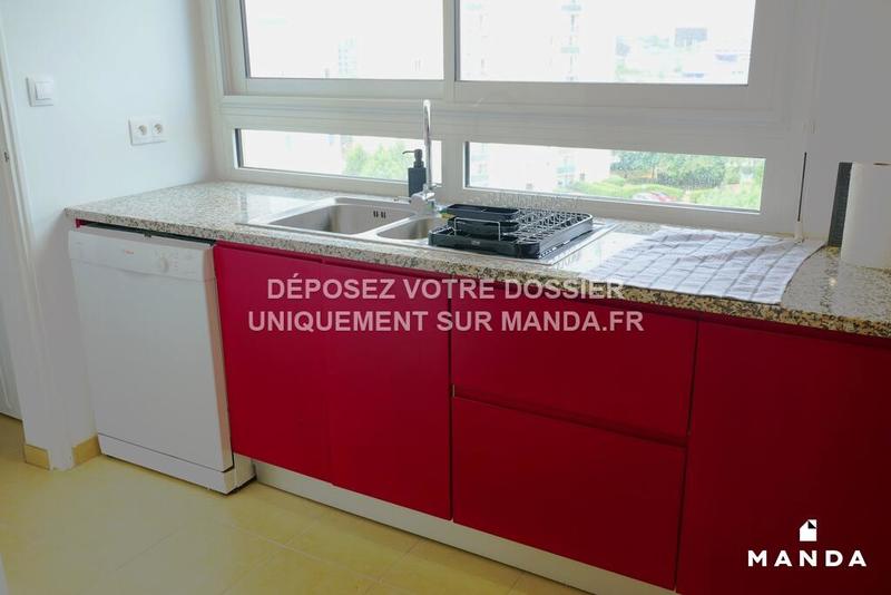 Chambre - 11 m² - 4 pièces