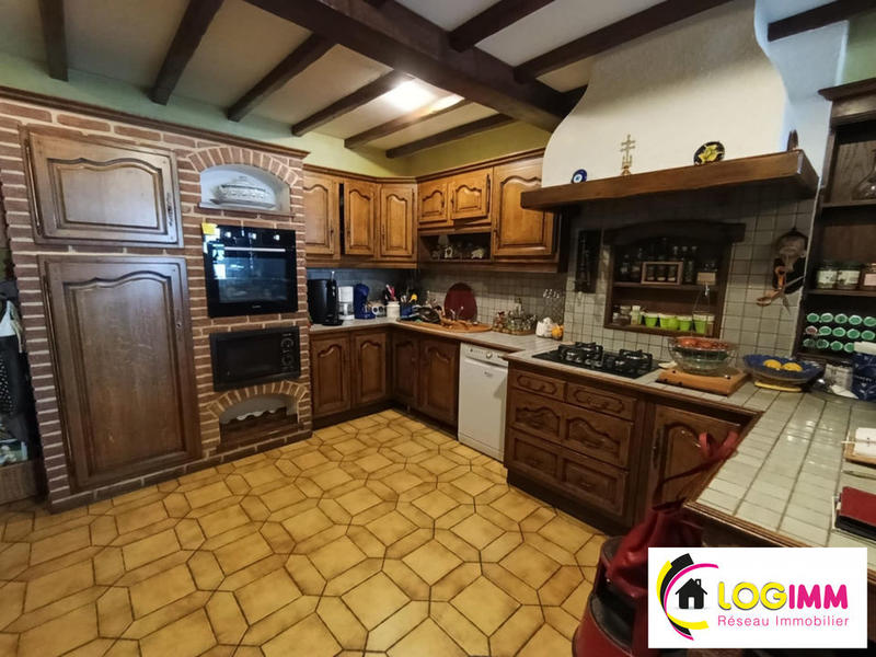 Maison - 190 m² - 9 pièces