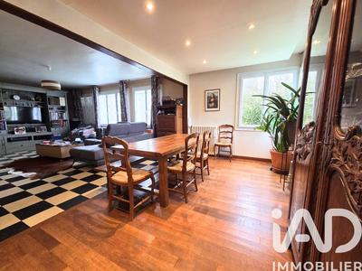 Maison - 151 m² - 6 pièces