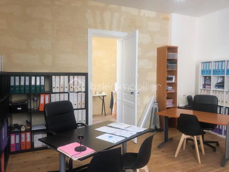 Immeuble - 476 m² - 24 pièces