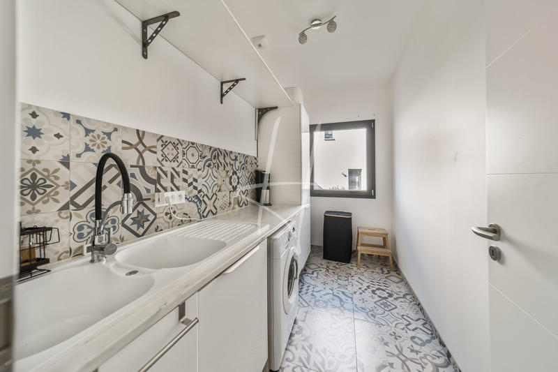 Maison - 138 m² - 5 pièces