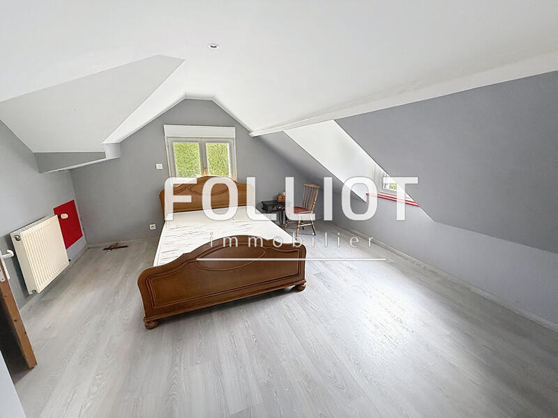 Maison - 95 m² - 5 pièces